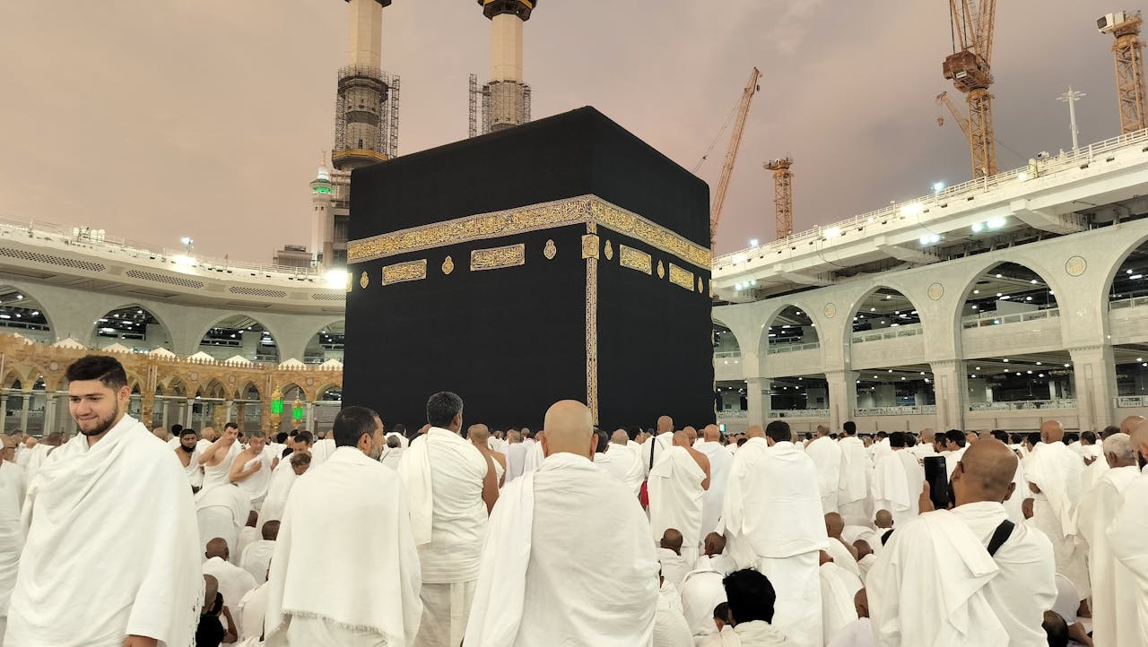 Muslim Hands Sends Palestinian Hifz Students on Sponsored Umrah Trip in 2025